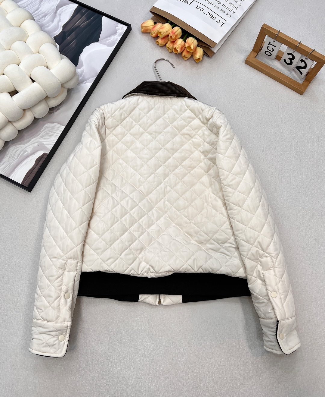 🆕Loewe2025新款灯芯绒领菱格纹棉服外套，定制YB防风防水尼龙材质，羽绒棉填充内里，整件轻盈保暖，