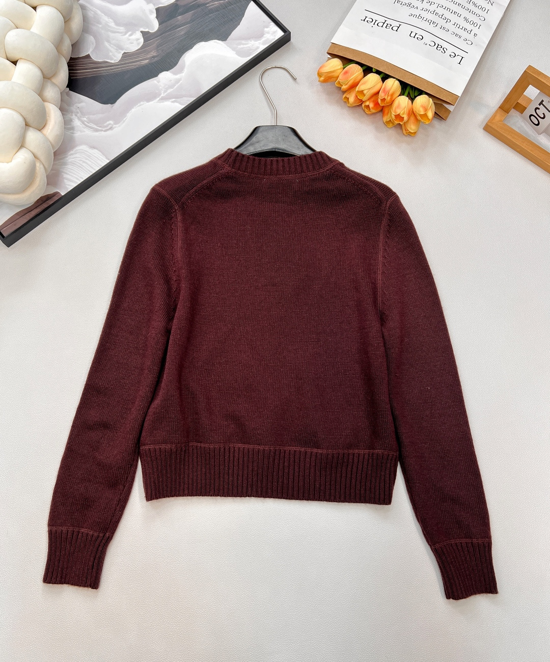 🆕Prada普拉达新款字母徽标毛衣，经典了而且上身超舒服 面料超鸡柔软 绝了小短款的款式很显瘦显小小一只