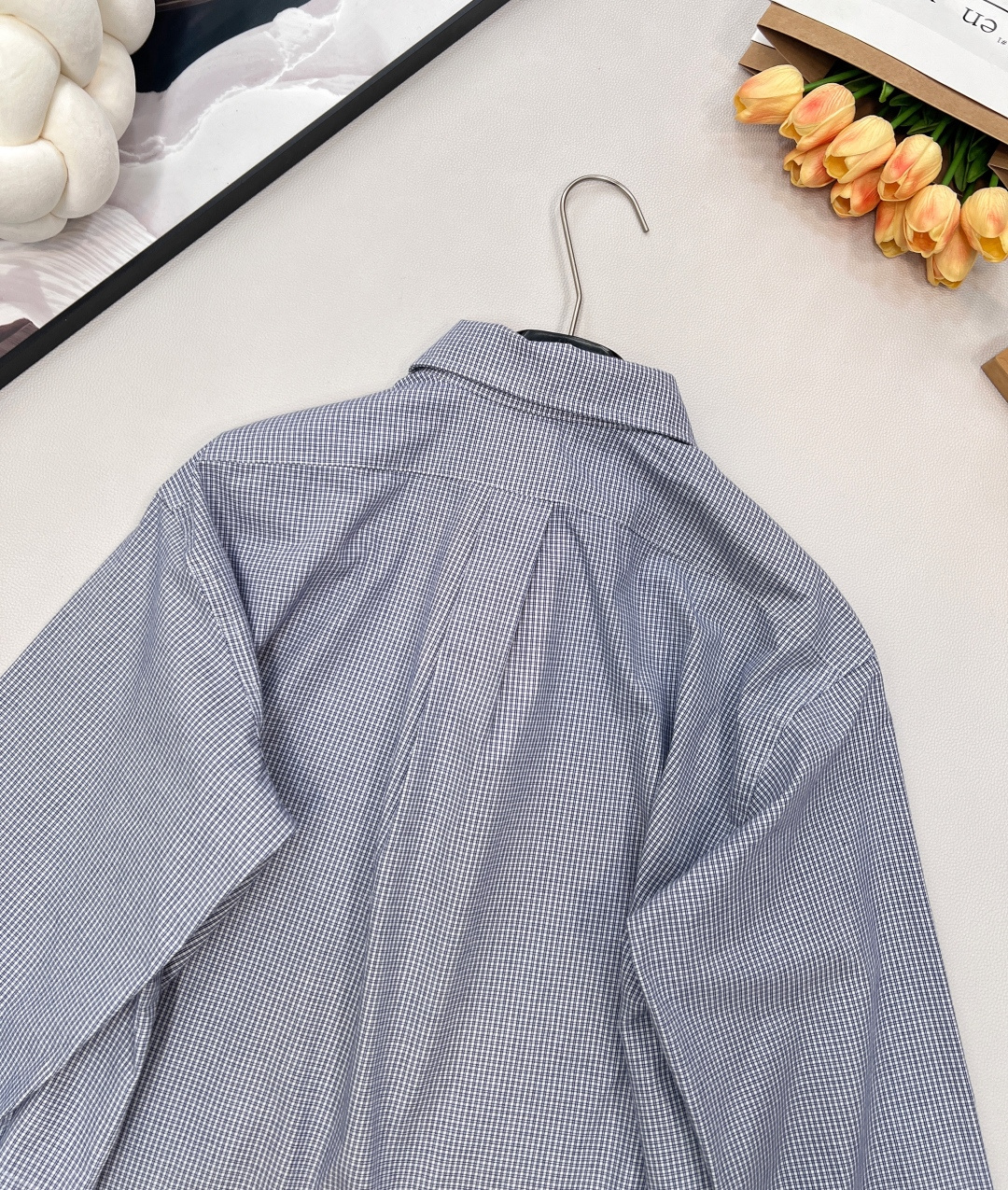 🆕Miumiu2025新款字母贴片短款格子衬衣，定制YB进口棉府绸材质，柔软亲肤，舒适不易皱，长袖短款衬