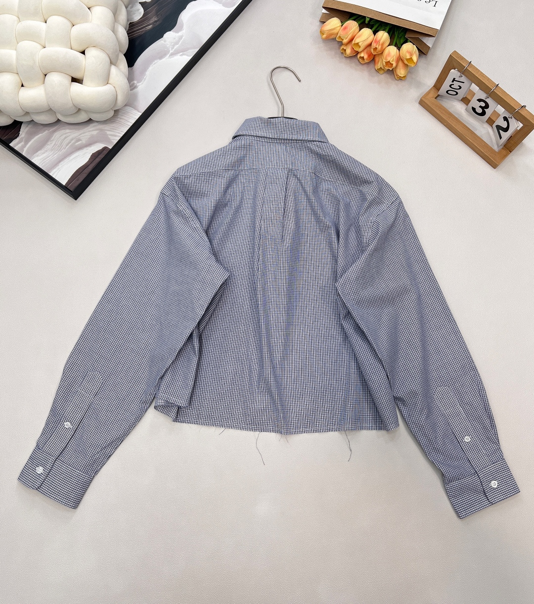 🆕Miumiu2025新款字母贴片短款格子衬衣，定制YB进口棉府绸材质，柔软亲肤，舒适不易皱，长袖短款衬