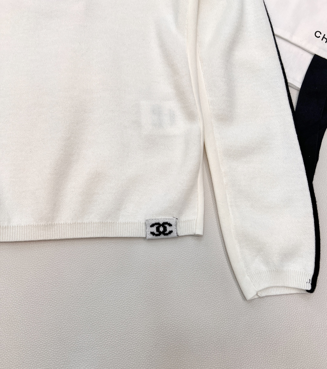 🆕Chanel2025新款小高领针织套头毛衣，25coco滑雪🎿系列#定制YB羊毛纱线织造，质感细腻，穿