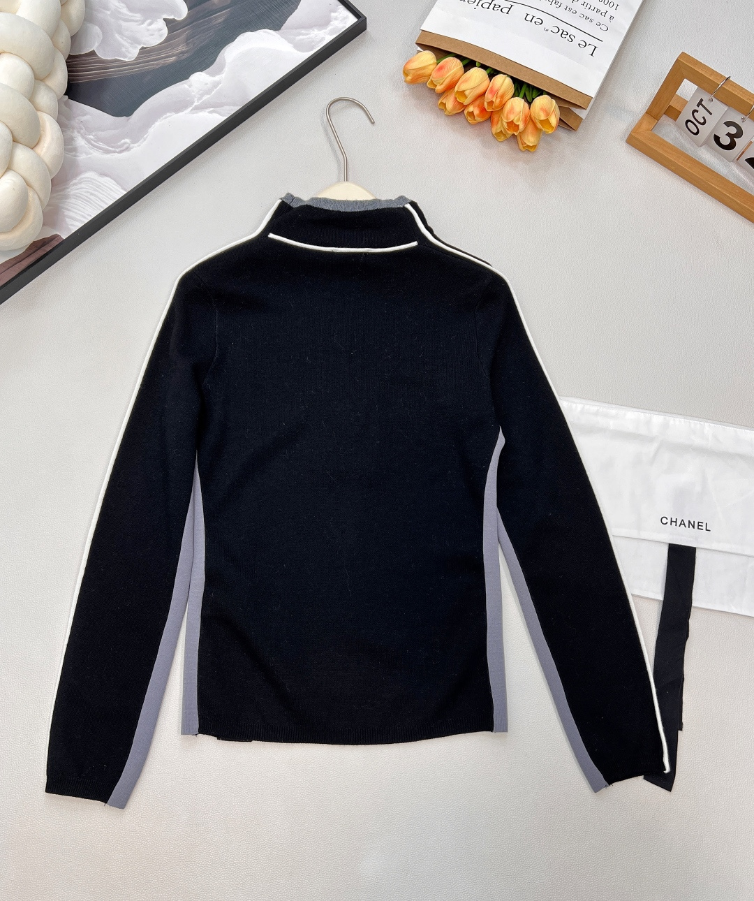 🆕Chanel2025新款小高领针织套头毛衣，25coco滑雪🎿系列#定制YB羊毛纱线织造，质感细腻，穿