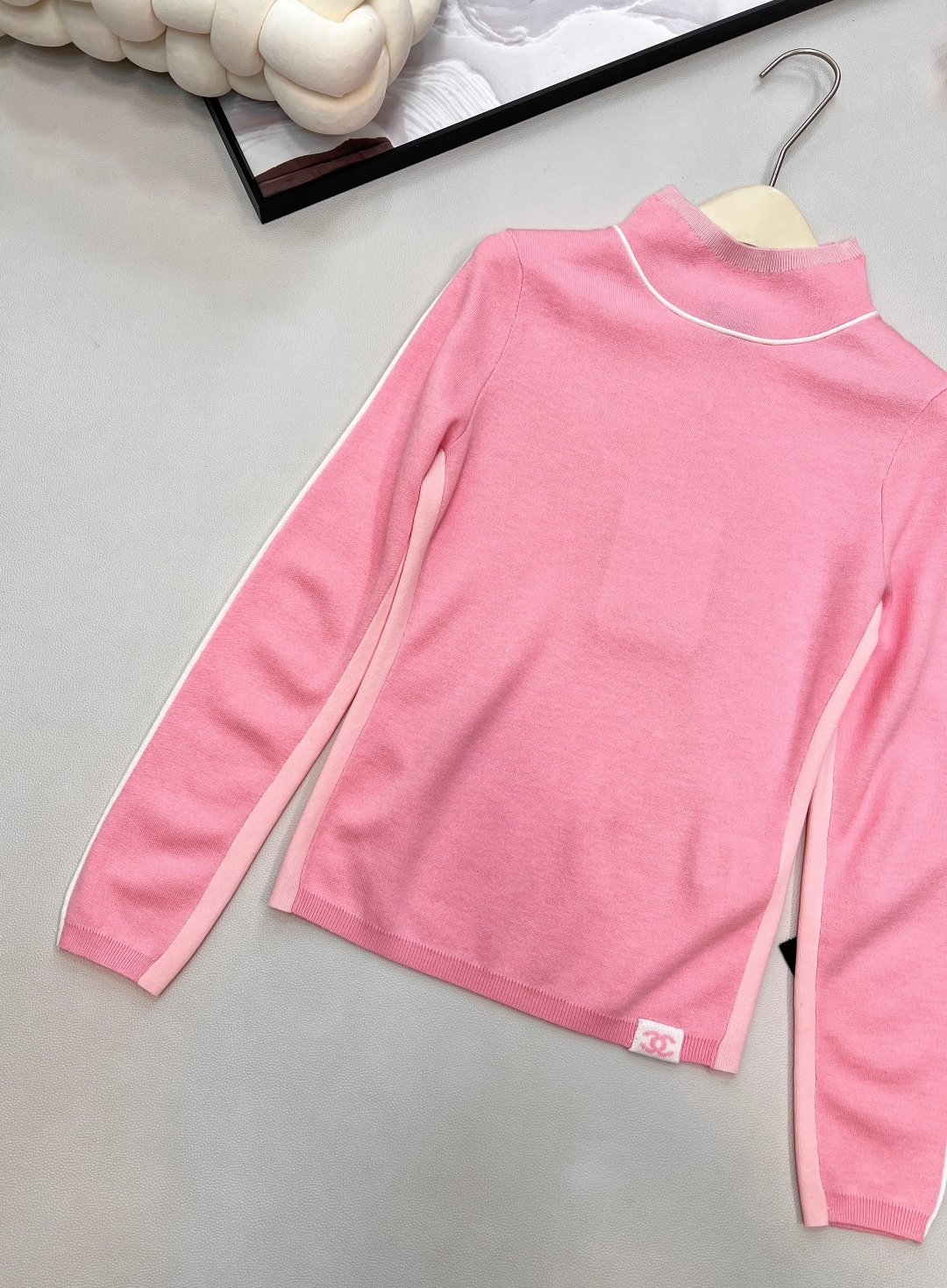 🆕Chanel2025新款小高领针织套头毛衣，25coco滑雪🎿系列#定制YB羊毛纱线织造，质感细腻，穿