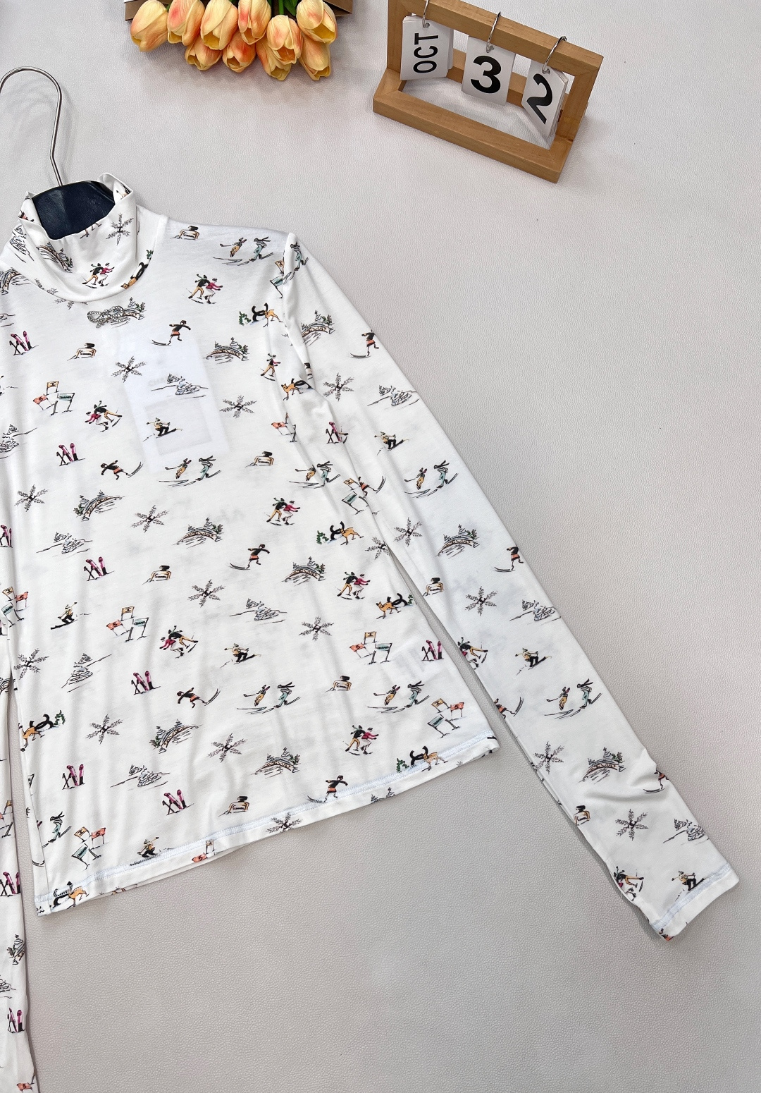🆕Chanel2025新品印花高领长袖T恤，25coco滑雪🎿系列#定制YB丝绵材质，质感舒适，弹力十足