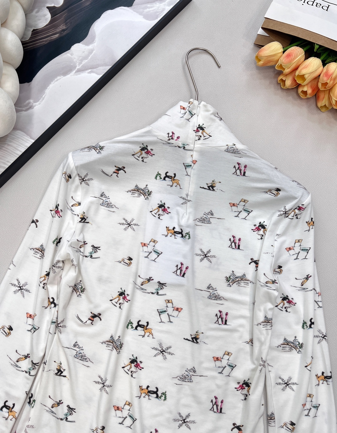 🆕Chanel2025新品印花高领长袖T恤，25coco滑雪🎿系列#定制YB丝绵材质，质感舒适，弹力十足