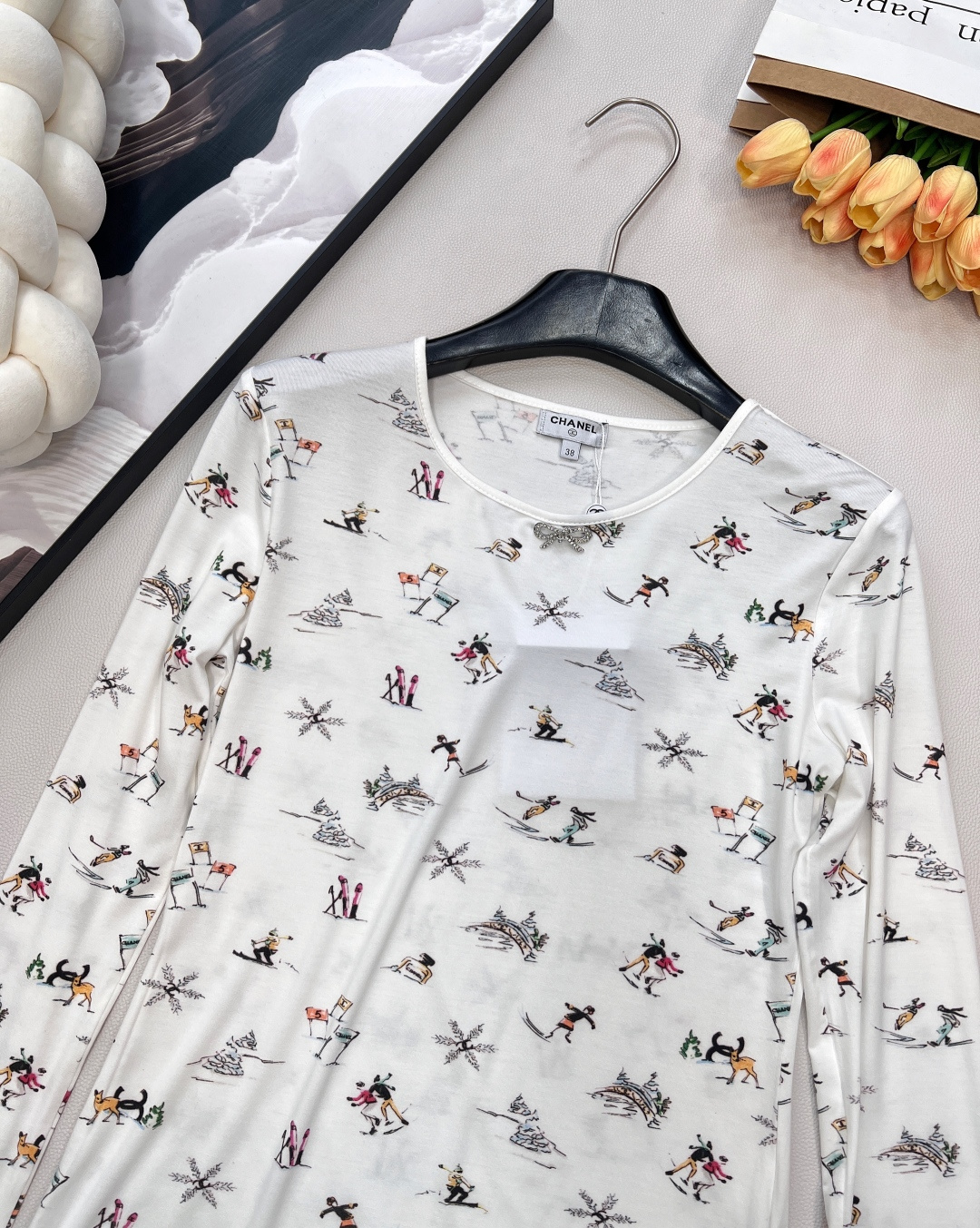 🆕Chanel2025新品圆领印长袖T恤，25coco滑雪🎿系列#定制YB丝绵材质，质感舒适，弹力十足，