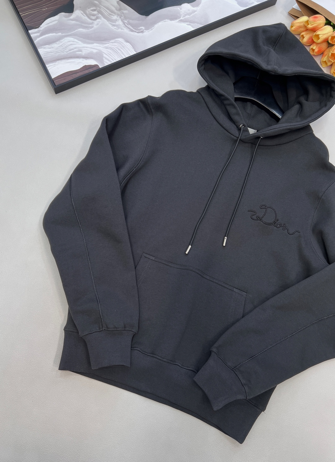 🆕DIOR新款织缎徽章连帽卫衣，原¥16000购买；纯棉质感面料采用26支双纱+10支底纱的毛圈绒面料，