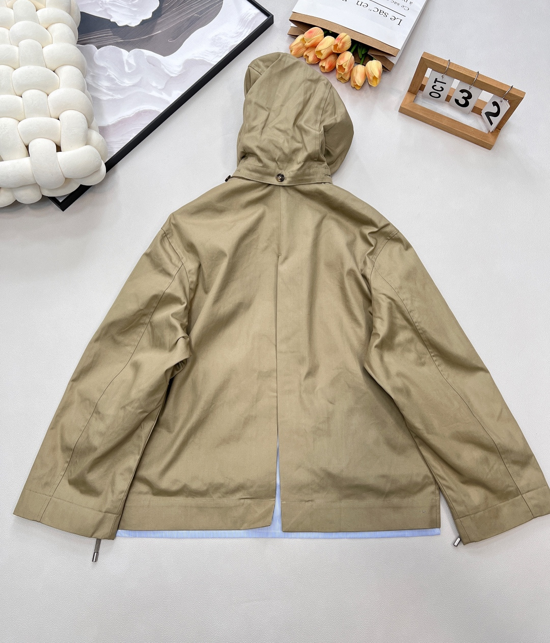 🆕Loewe2025新款可拆卸领拼接风衣夹克外套，定制YB斜纹全棉材质 质感细腻 垂感十足 穿搭更为舒适