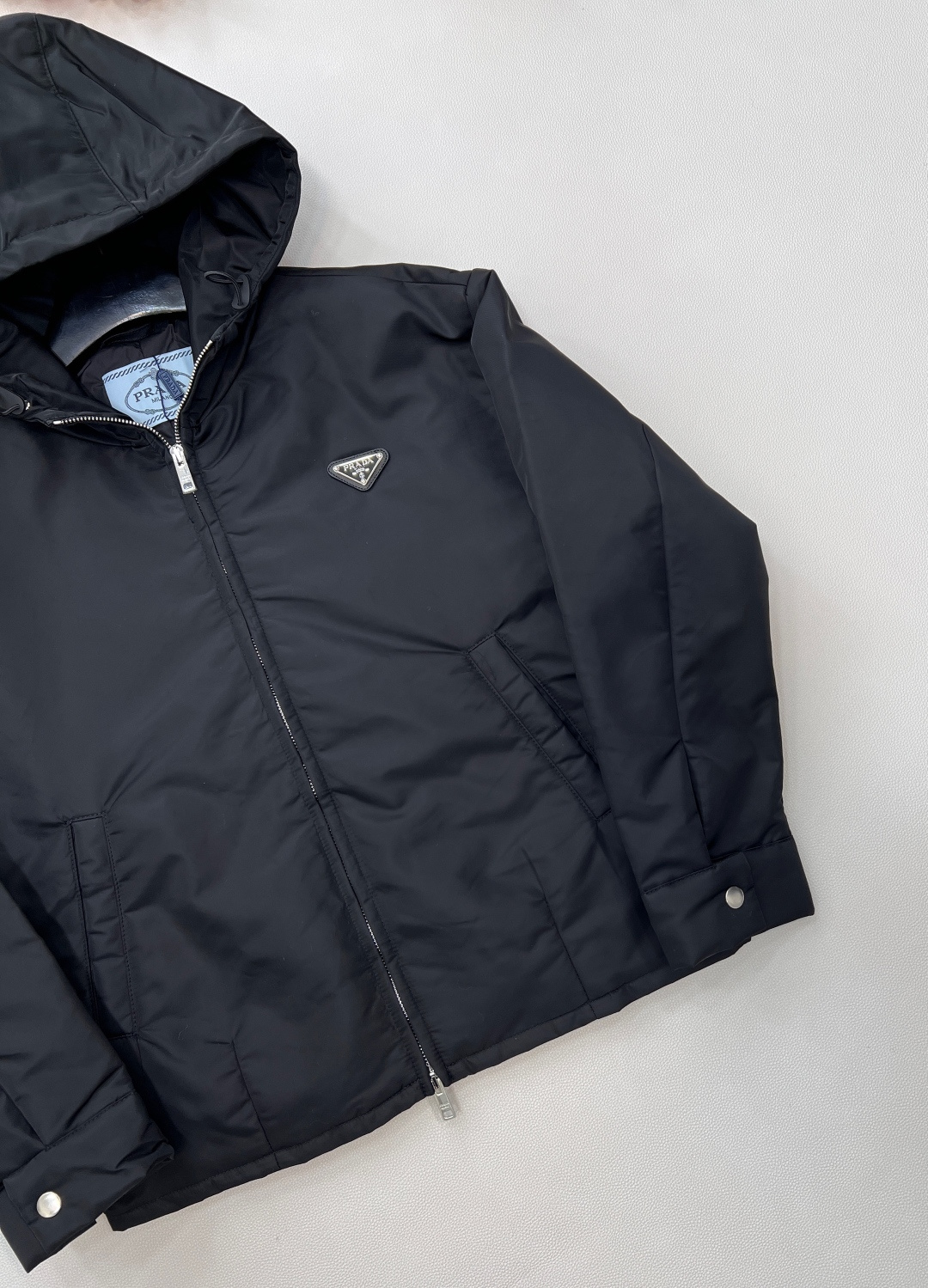 🆕Prada25Fw早秋新款三角标连帽尼龙短款棉衣夹克外套丨⚠独家yb开发！高版出品！经典的Prada的