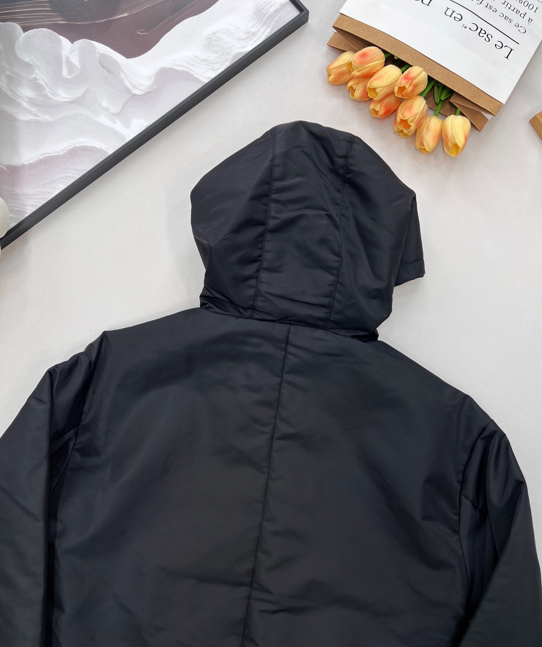 🆕Prada25Fw早秋新款三角标连帽尼龙短款棉衣夹克外套丨⚠独家yb开发！高版出品！经典的Prada的