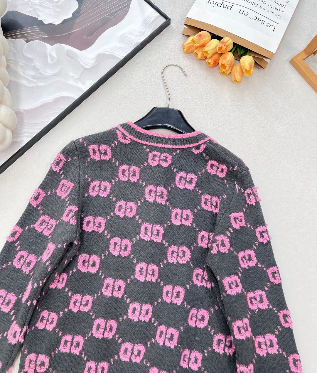 🆕 GUCCI 羊毛结子绒提花针织开衫经典双Glogo提花设计 厚实有质感的一件针织外套撞色设计，经典双