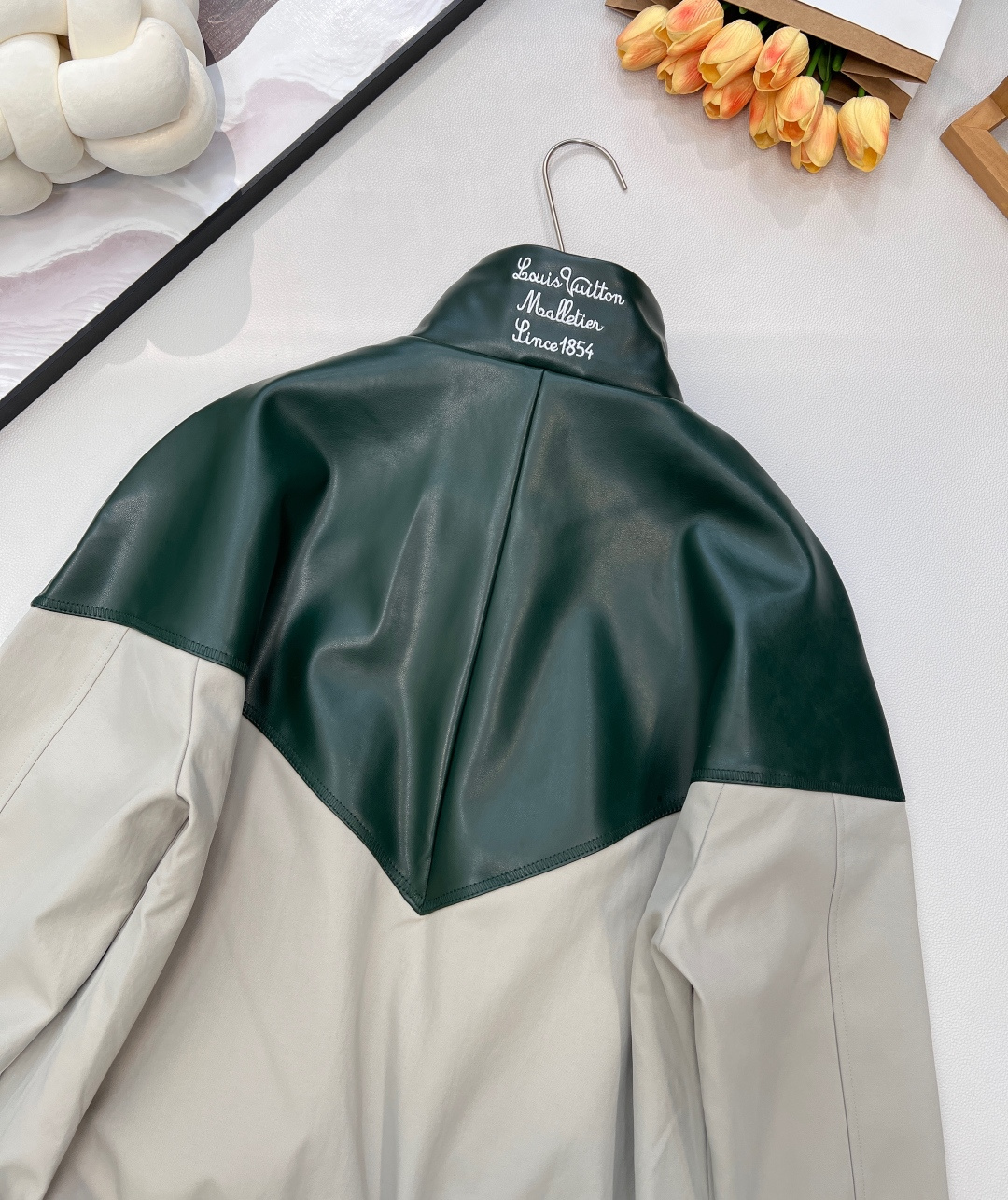 🆕Louis vuitton2025新款拼色皮衣夹克外套，定制YB进口环保水洗皮材质，质感细腻，纹理清晰