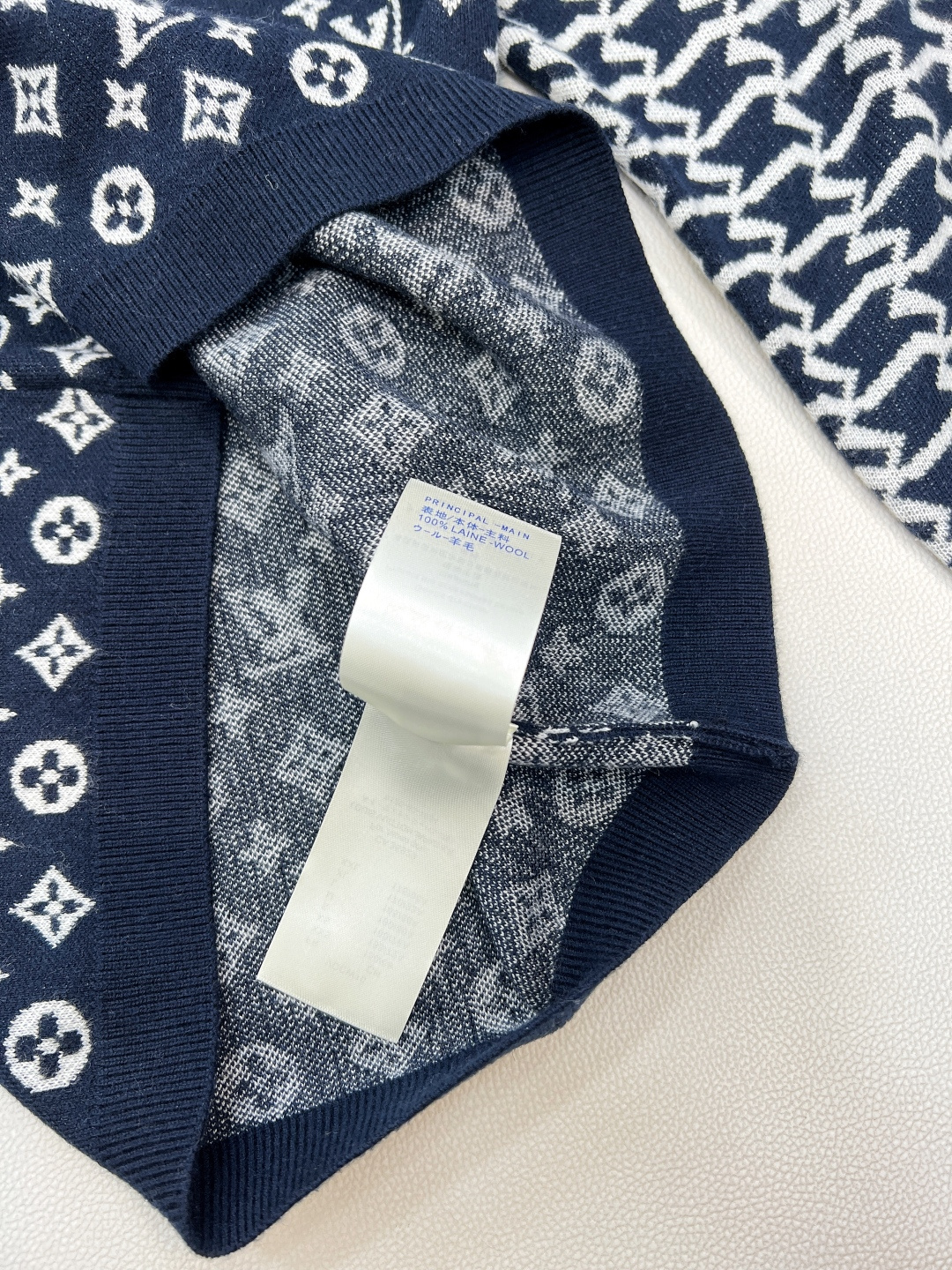 🆕Louis Vuitton🍊🖤提花满Logo毛衣、驴家的万年经典款！时髦大方上档次 永远都不会过时 随