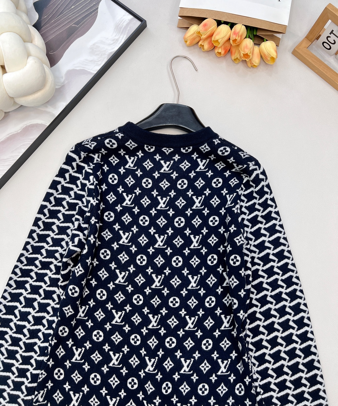 🆕Louis Vuitton🍊🖤提花满Logo毛衣、驴家的万年经典款！时髦大方上档次 永远都不会过时 随