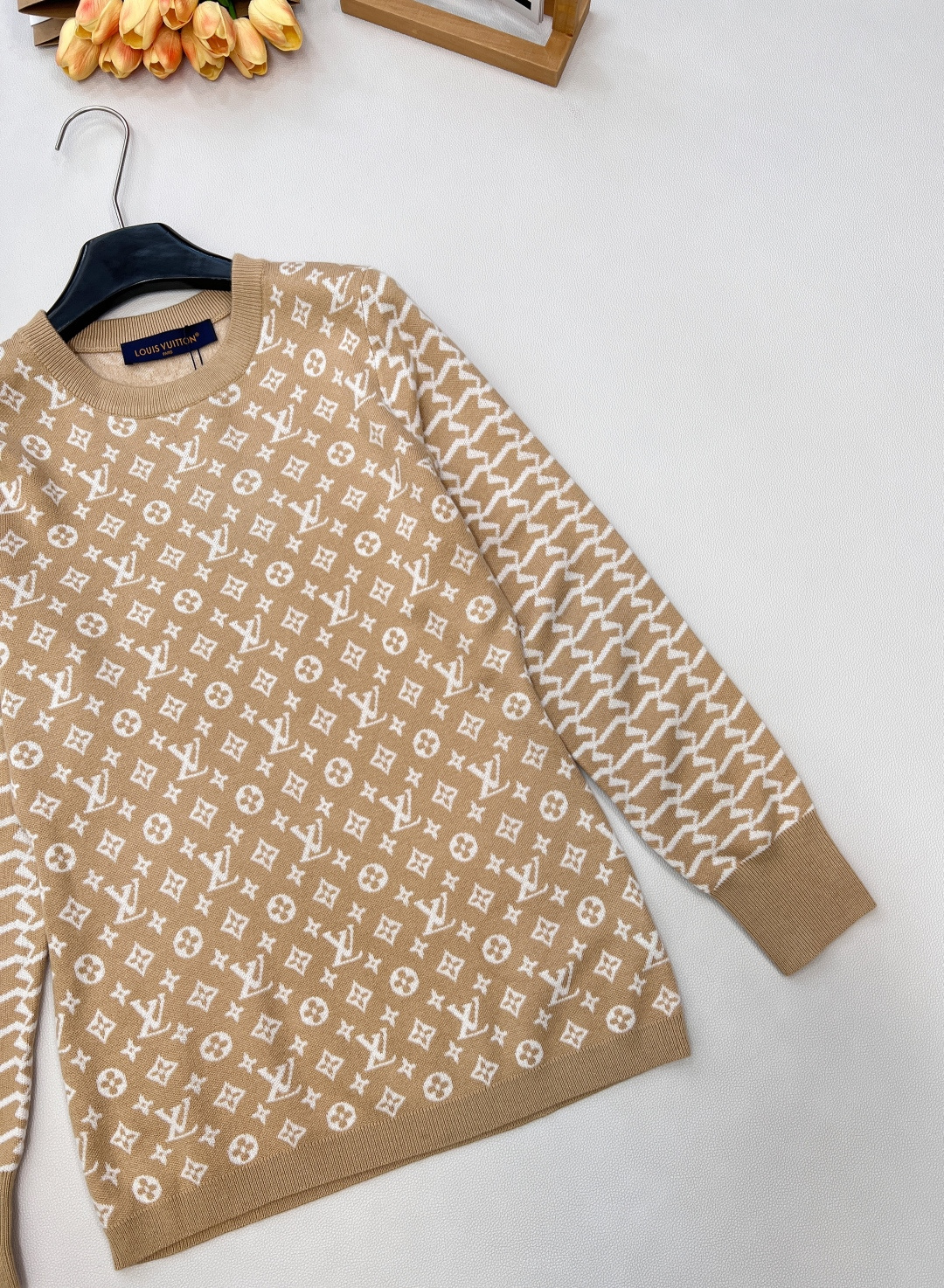 🆕Louis Vuitton🍊🖤提花满Logo毛衣、驴家的万年经典款！时髦大方上档次 永远都不会过时 随