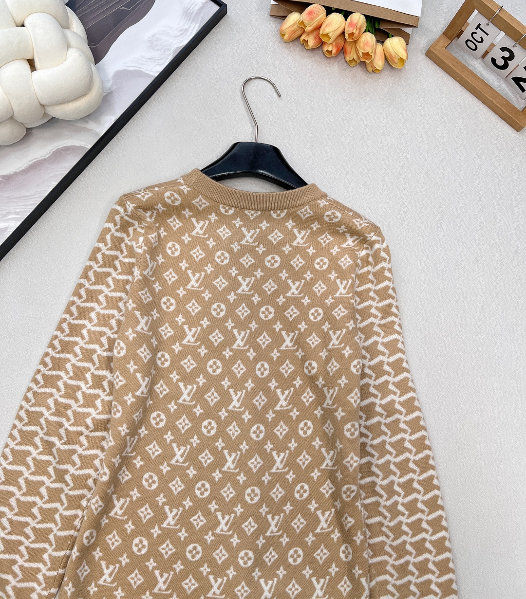 🆕Louis Vuitton🍊🖤提花满Logo毛衣、驴家的万年经典款！时髦大方上档次 永远都不会过时 随
