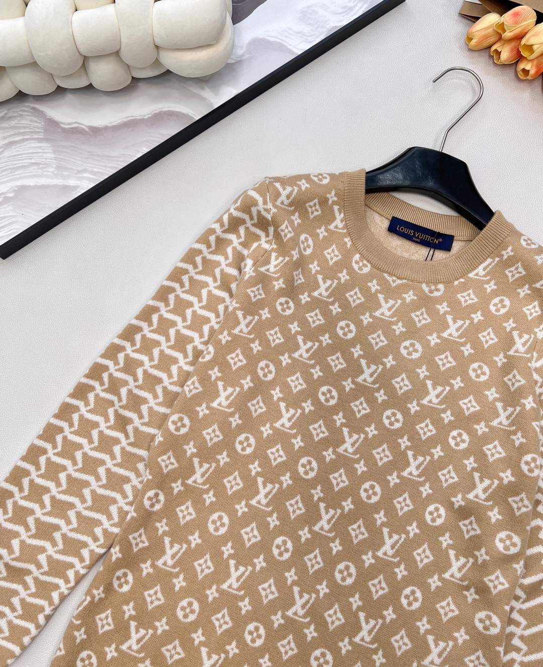 🆕Louis Vuitton🍊🖤提花满Logo毛衣、驴家的万年经典款！时髦大方上档次 永远都不会过时 随