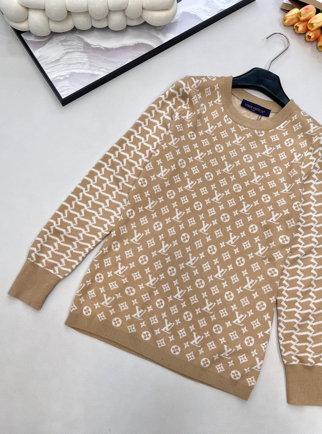 🆕Louis Vuitton🍊🖤提花满Logo毛衣、驴家的万年经典款！时髦大方上档次 永远都不会过时 随