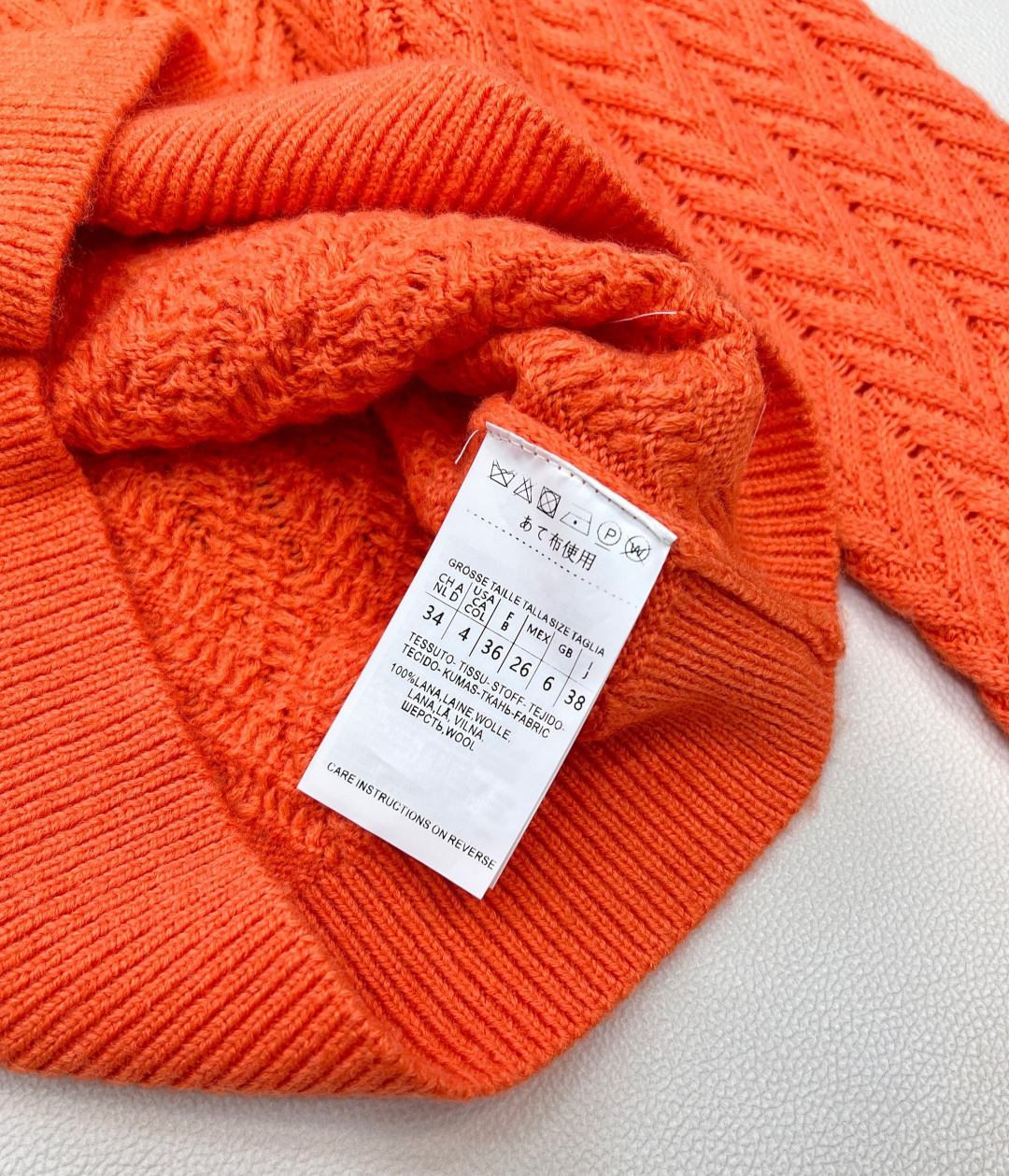 🆕MAXMARA2024新款V领 麻花编织套头毛衣，定制YB羊毛针织材质 质感高级 舒适柔软 肌理明显 