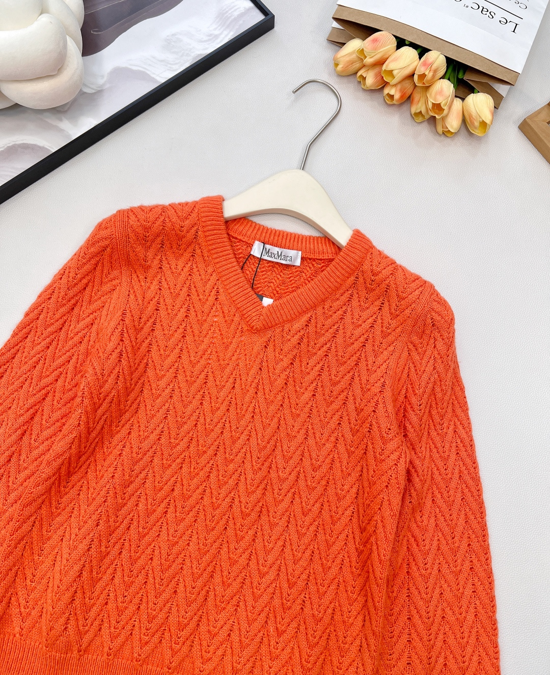 🆕MAXMARA2024新款V领 麻花编织套头毛衣，定制YB羊毛针织材质 质感高级 舒适柔软 肌理明显 