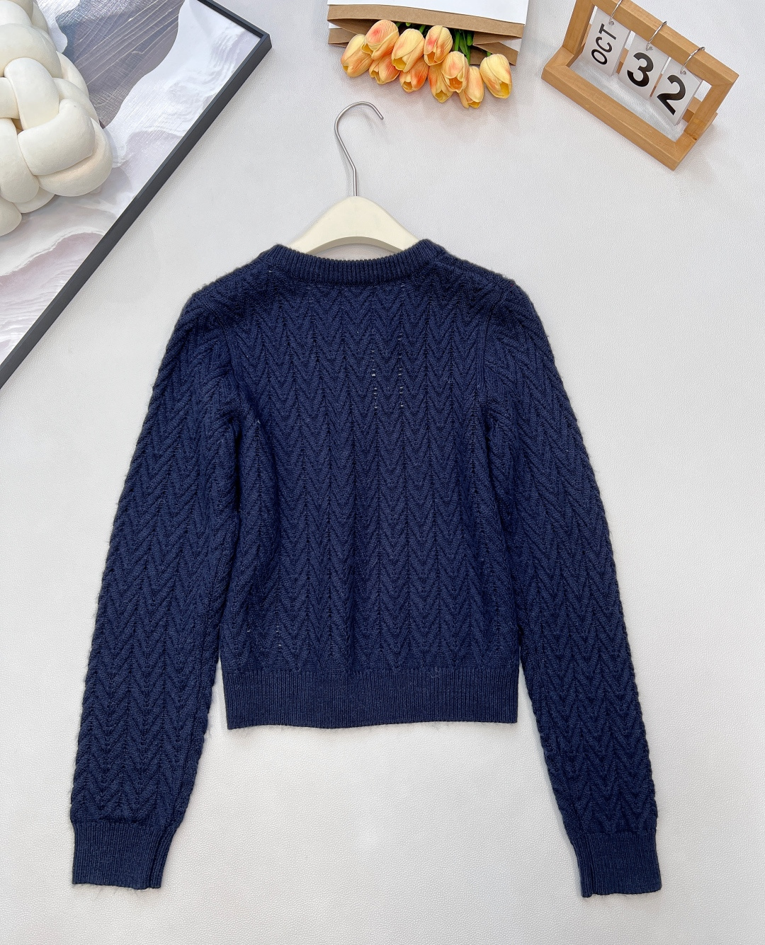 🆕MAXMARA2024新款V领 麻花编织套头毛衣，定制YB羊毛针织材质 质感高级 舒适柔软 肌理明显 