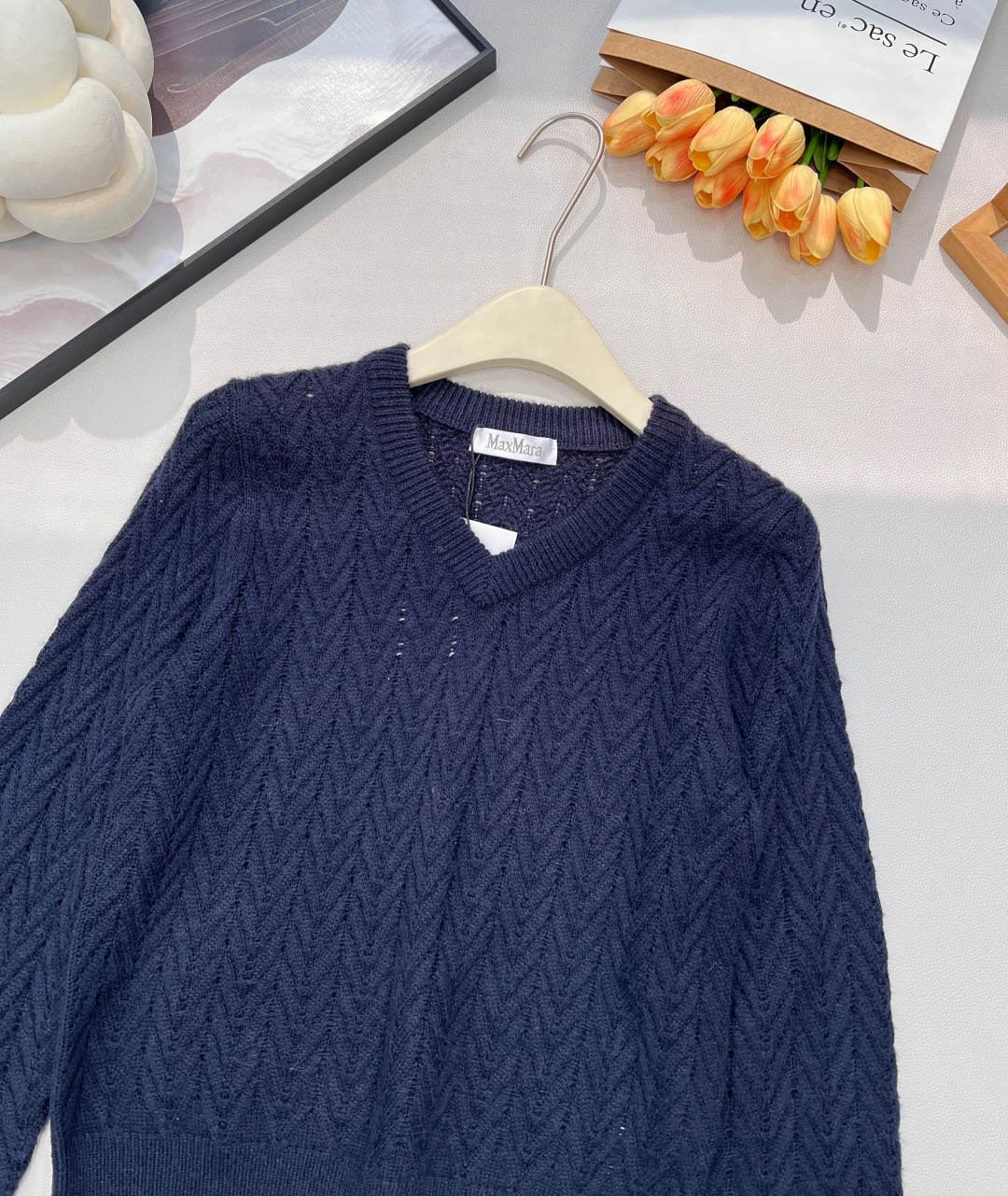 🆕MAXMARA2024新款V领 麻花编织套头毛衣，定制YB羊毛针织材质 质感高级 舒适柔软 肌理明显 