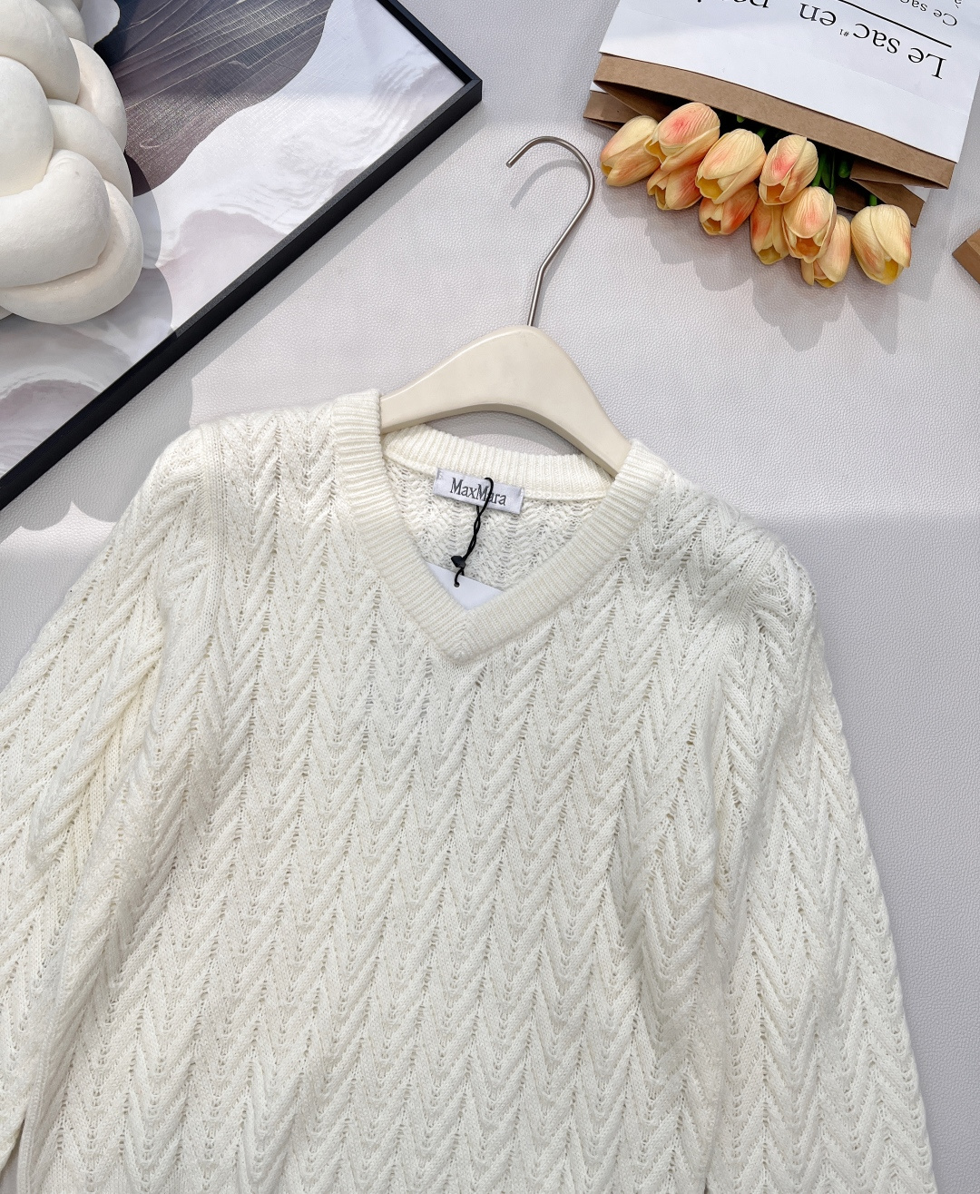 🆕MAXMARA2024新款V领 麻花编织套头毛衣，定制YB羊毛针织材质 质感高级 舒适柔软 肌理明显 