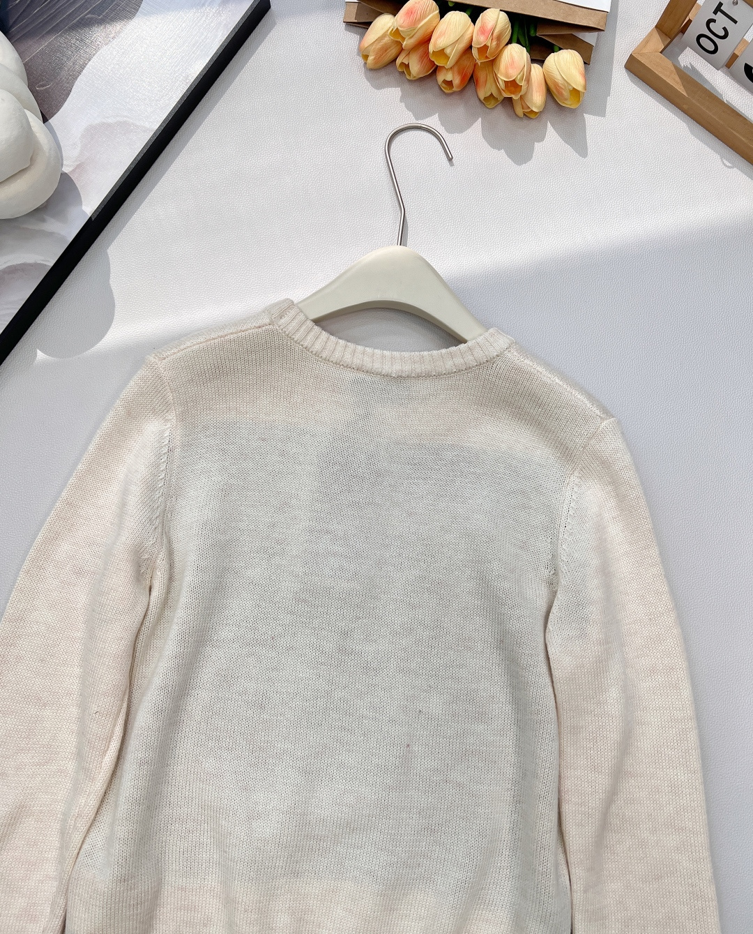 🆕FENDI新款小狗贴片刺绣长袖针织，意大利奢侈品牌芬迪的经典基因邂逅萌趣小狗元素，便诞生了这件极具辨识