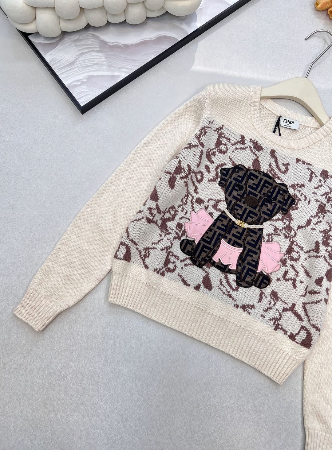 🆕FENDI新款小狗贴片刺绣长袖针织，意大利奢侈品牌芬迪的经典基因邂逅萌趣小狗元素，便诞生了这件极具辨识