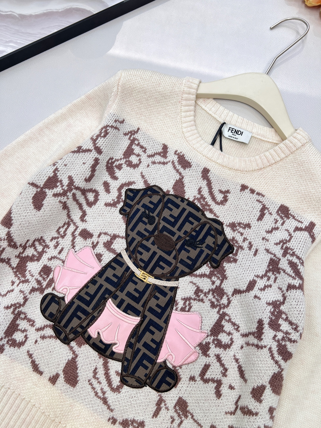 🆕FENDI新款小狗贴片刺绣长袖针织，意大利奢侈品牌芬迪的经典基因邂逅萌趣小狗元素，便诞生了这件极具辨识