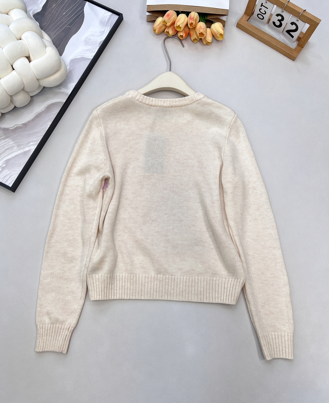 🆕FENDI新款小狗贴片刺绣长袖针织，意大利奢侈品牌芬迪的经典基因邂逅萌趣小狗元素，便诞生了这件极具辨识