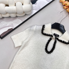 🆕Chanel2025新款翻领撞色针织短袖,25coco滑雪🎿系列#定制YB羊绒纱线织造,质感高级,舒适 🆕Chanel2025新款翻领撞色针织短袖,25coco滑雪🎿系列#定制YB羊绒纱线织造,质感高级,舒适