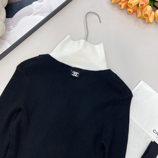 🆕Chanel2025新款撞色假两件针织上衣,定制YB羊毛纱线织造,亲肤舒适,柔软有质感,翻领针织长袖版 🆕Chanel2025新款撞色假两件针织上衣,定制YB羊毛纱线织造,亲肤舒适,柔软有质感,翻领针织长袖版