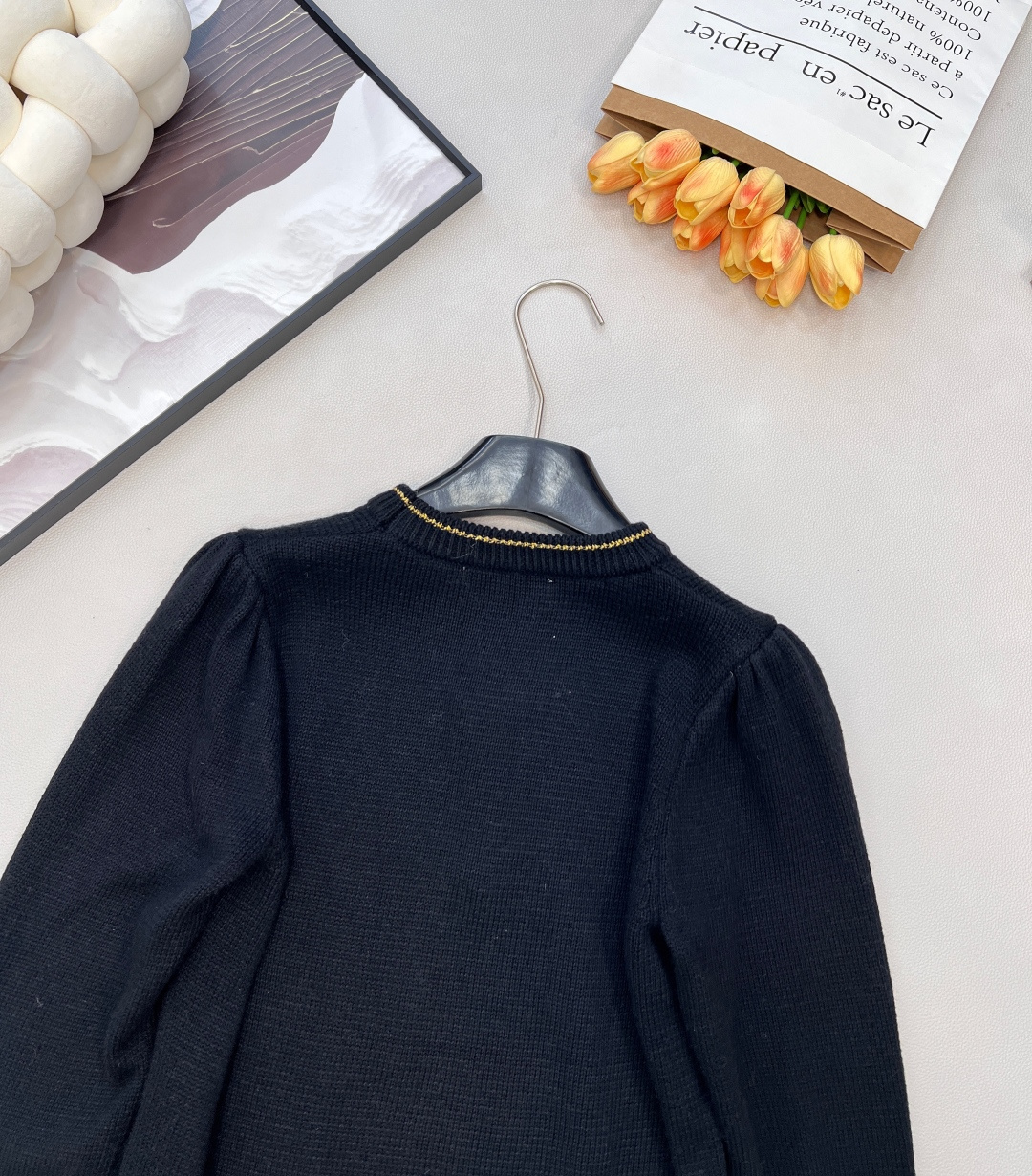 🆕 DIOR 新款爱心字母提花羊毛针织衫毛衣星光织就的温柔，优雅与浪漫的邂逅以细腻的羊毛羊绒面料与精致的