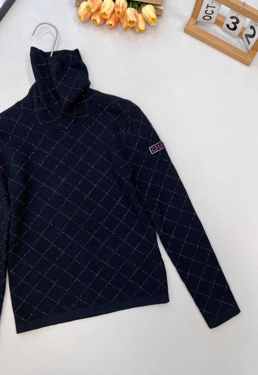 🆕Chanel2025新款高领针织套头毛衣，25coco滑雪🎿系列#定制YB羊毛纱线织造，质感细腻，穿搭