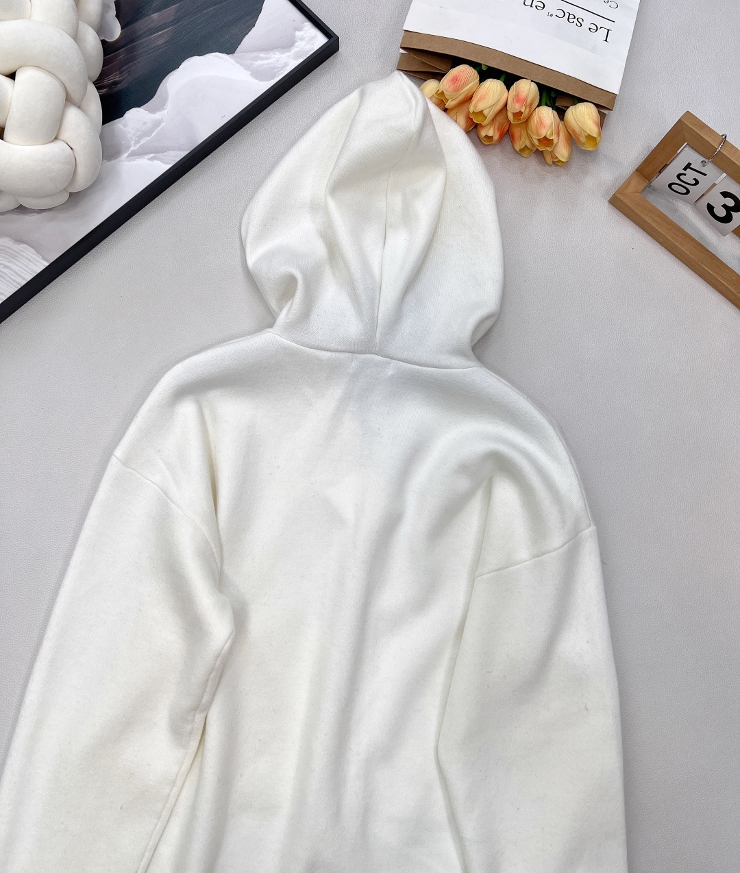 🆕Loewe2025新款连帽拉链针织外套，定制YB羊毛纱线材质，舒适透气，垂顺有型，连帽针织拉链外套裁剪