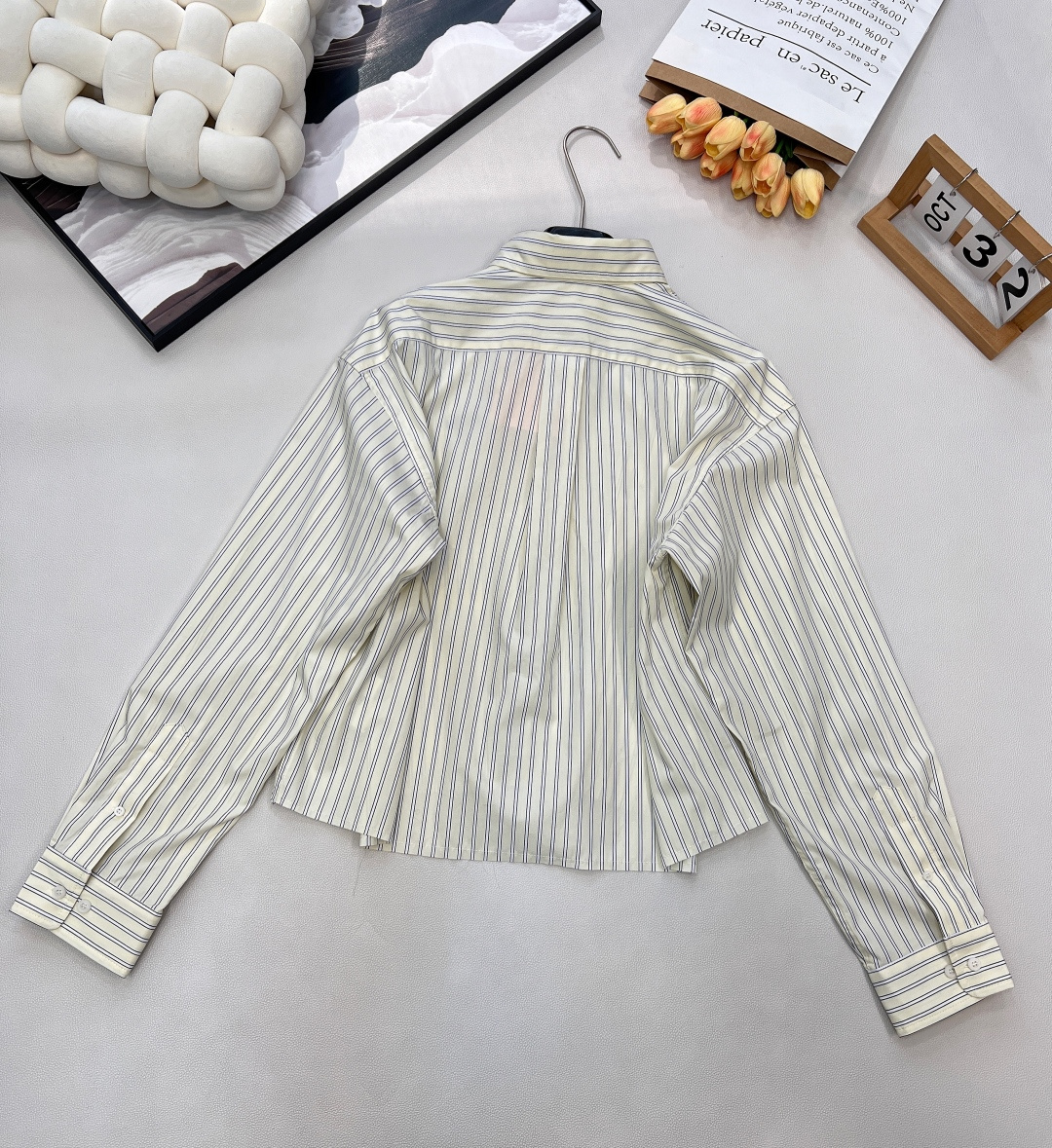 🆕Miumiu25Fw秋冬新款 条纹徽标短款长袖衬衫丨⚠独家yb开发！高版出品！100%纯棉面料挺括又透