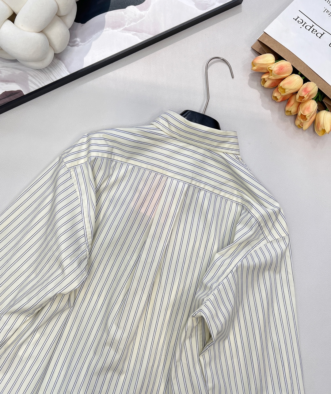 🆕Miumiu25Fw秋冬新款 条纹徽标短款长袖衬衫丨⚠独家yb开发！高版出品！100%纯棉面料挺括又透