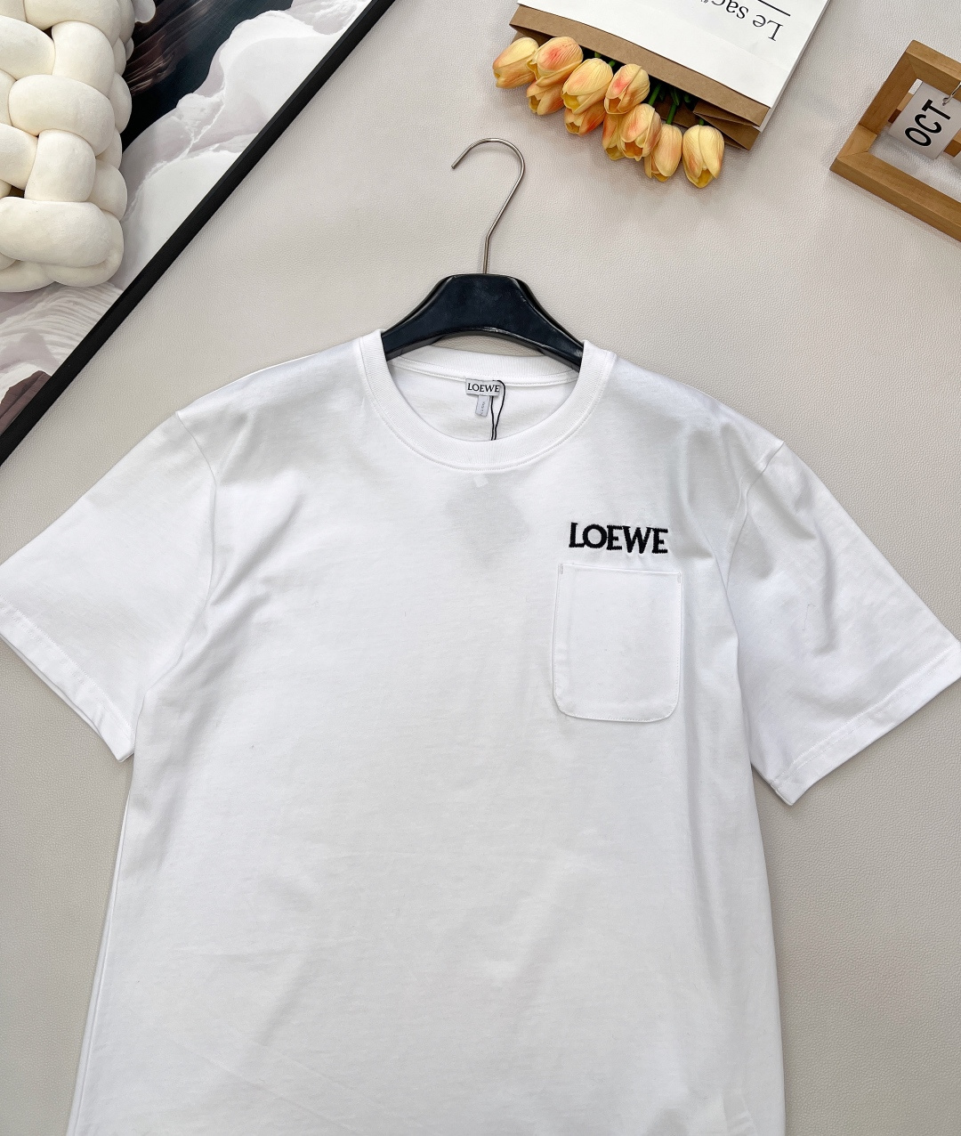 🆕Loewe2025新款口袋徽标圆领𝑇𝑒𝑒，Loew✖️Louis wain联名系列#定制YB原生全棉材