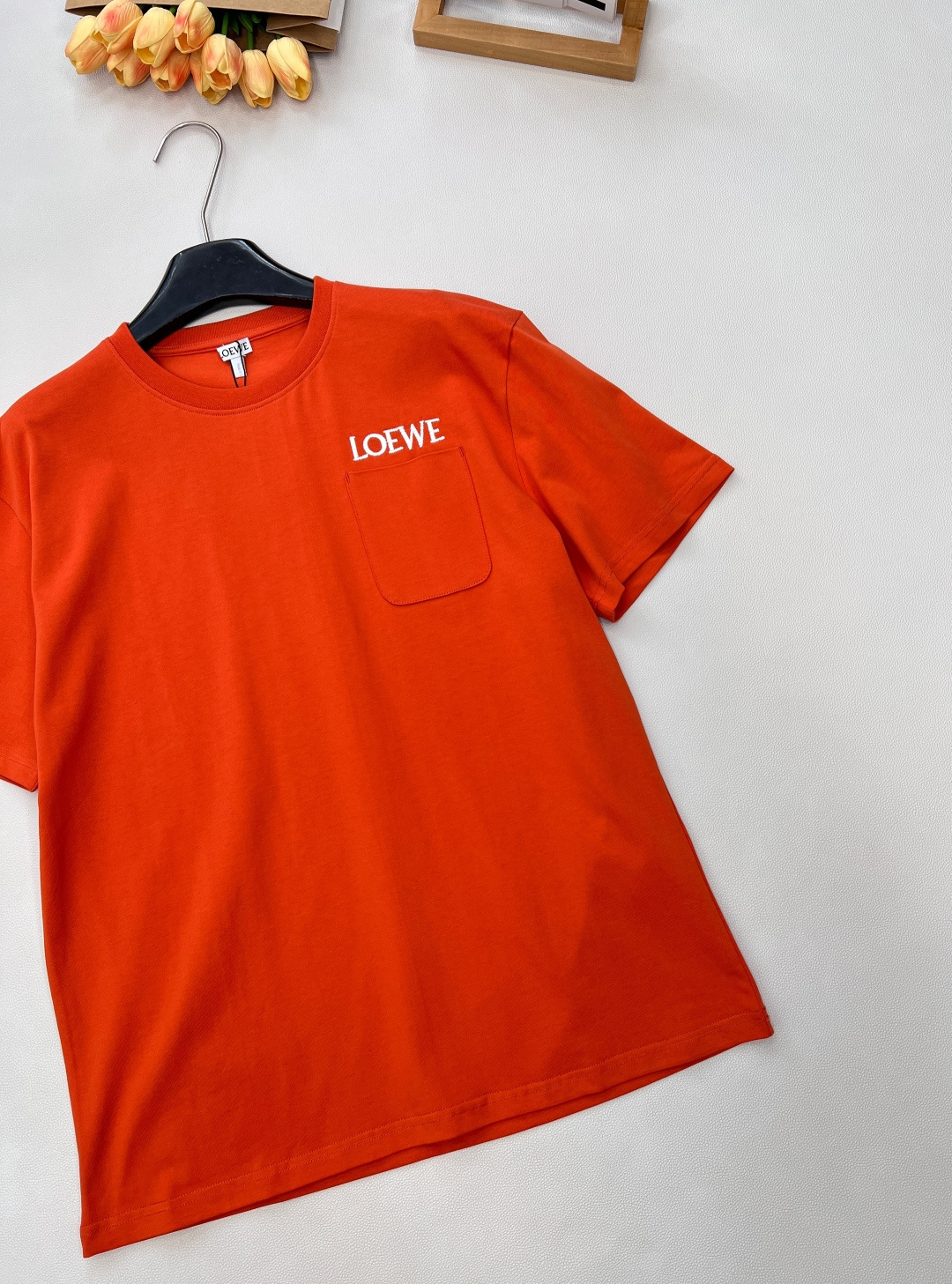 🆕Loewe2025新款口袋徽标圆领𝑇𝑒𝑒，Loew✖️Louis wain联名系列#定制YB原生全棉材