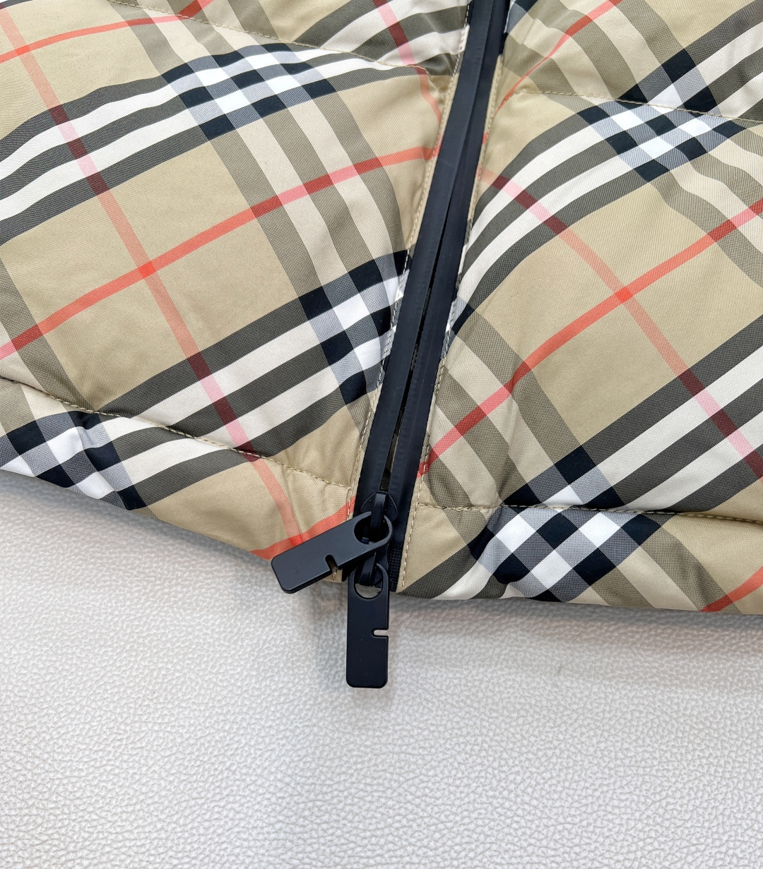 🆕Burberry25Fw秋冬新款拉链立领短款羽绒服外套丨⚠独家yb开发！高版出品！采用短款廓形，对各种