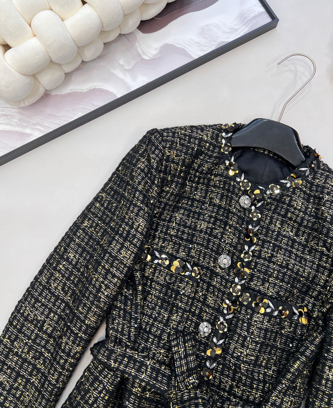 🆕Chanel2025新款圆领洋装钉珠亮片捆边外套定制YB进口粗纺羊毛呢材质 质感高级 品相十足 圆领洋