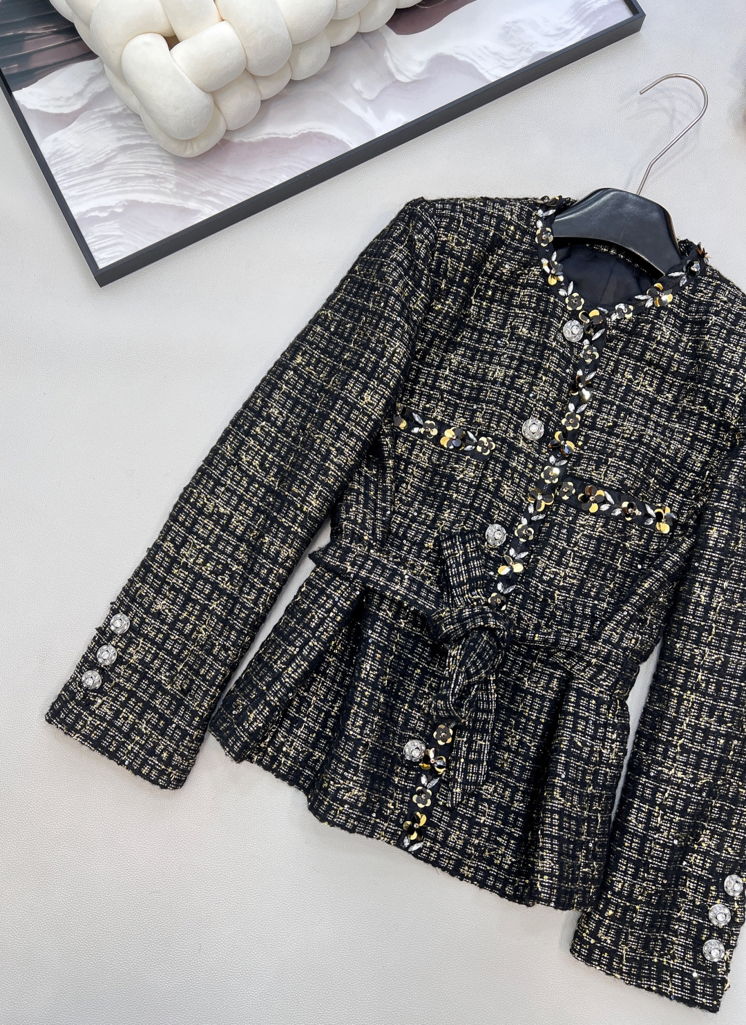 🆕Chanel2025新款圆领洋装钉珠亮片捆边外套定制YB进口粗纺羊毛呢材质 质感高级 品相十足 圆领洋