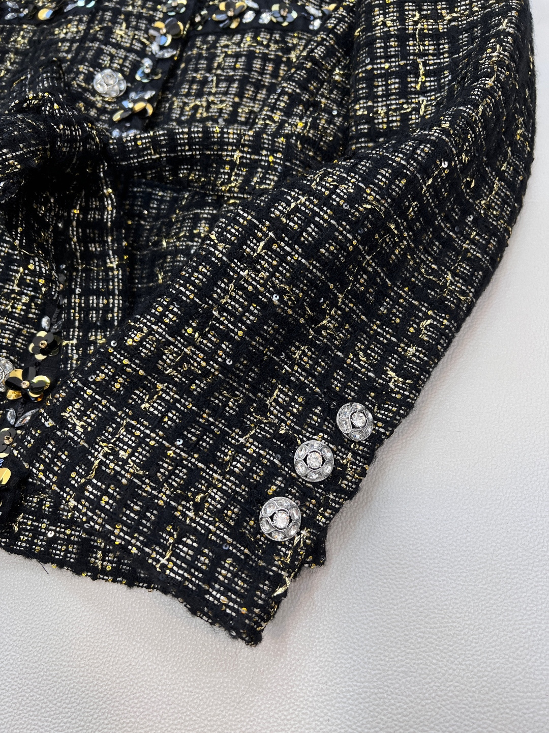 🆕Chanel2025新款圆领洋装钉珠亮片捆边外套定制YB进口粗纺羊毛呢材质 质感高级 品相十足 圆领洋