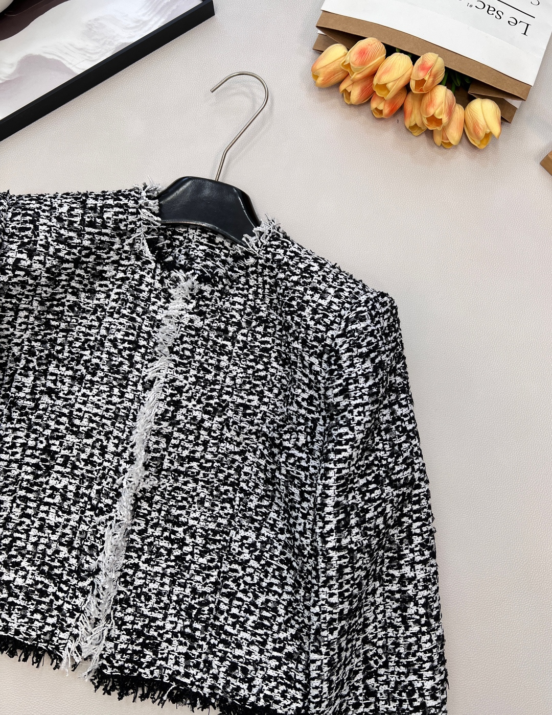 🆕 BALMAIN新款粗纺毛须西装外套，编织的纹理特别好看 很高级 重磅的面料 羊毛纱线编织工艺 大狮子