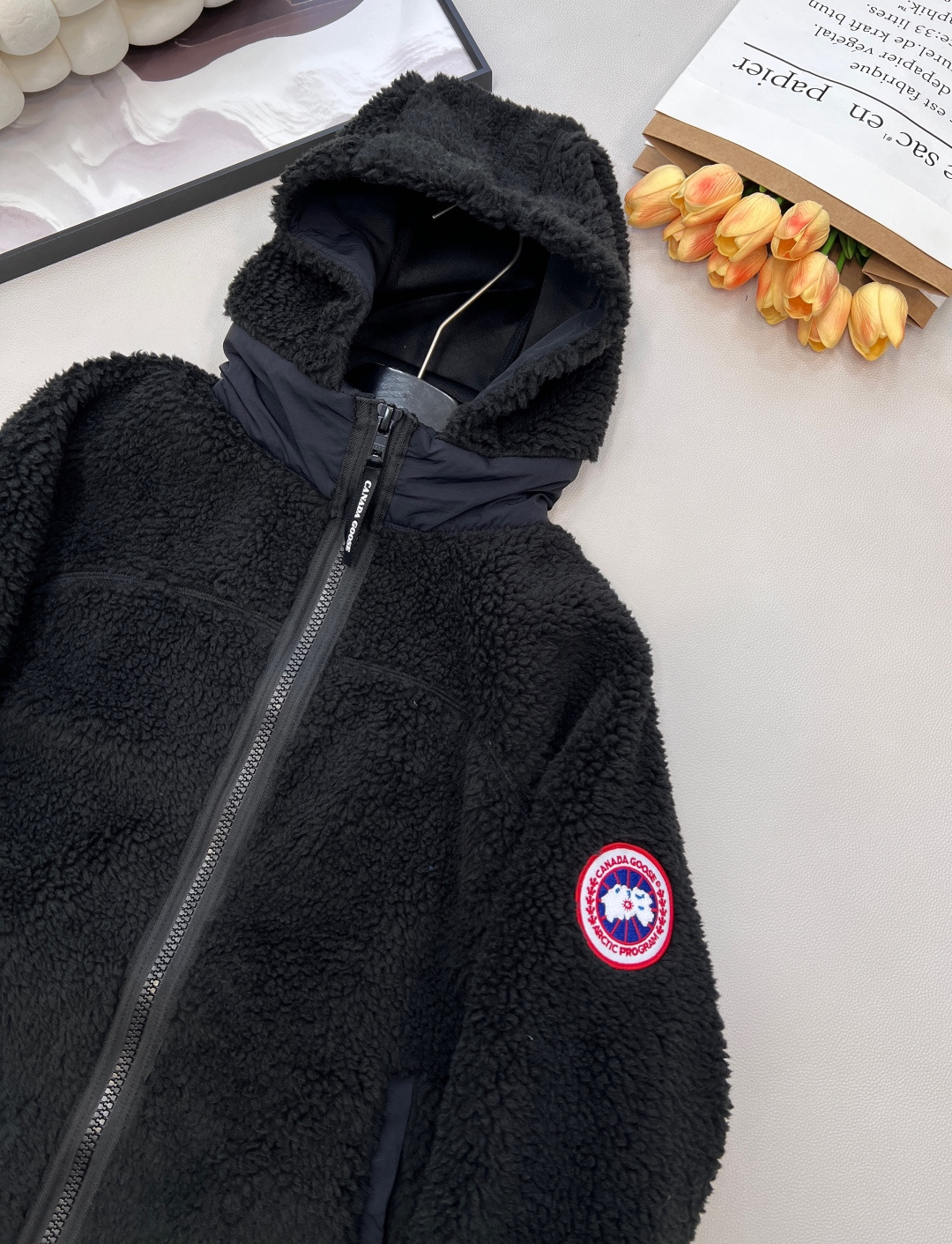 🆕 CANADA GOOSE 加拿大鹅 Simcoe拼接羊羔绒外套连帽毛羔又乖又萌 手臂定制刺绣章仔 既