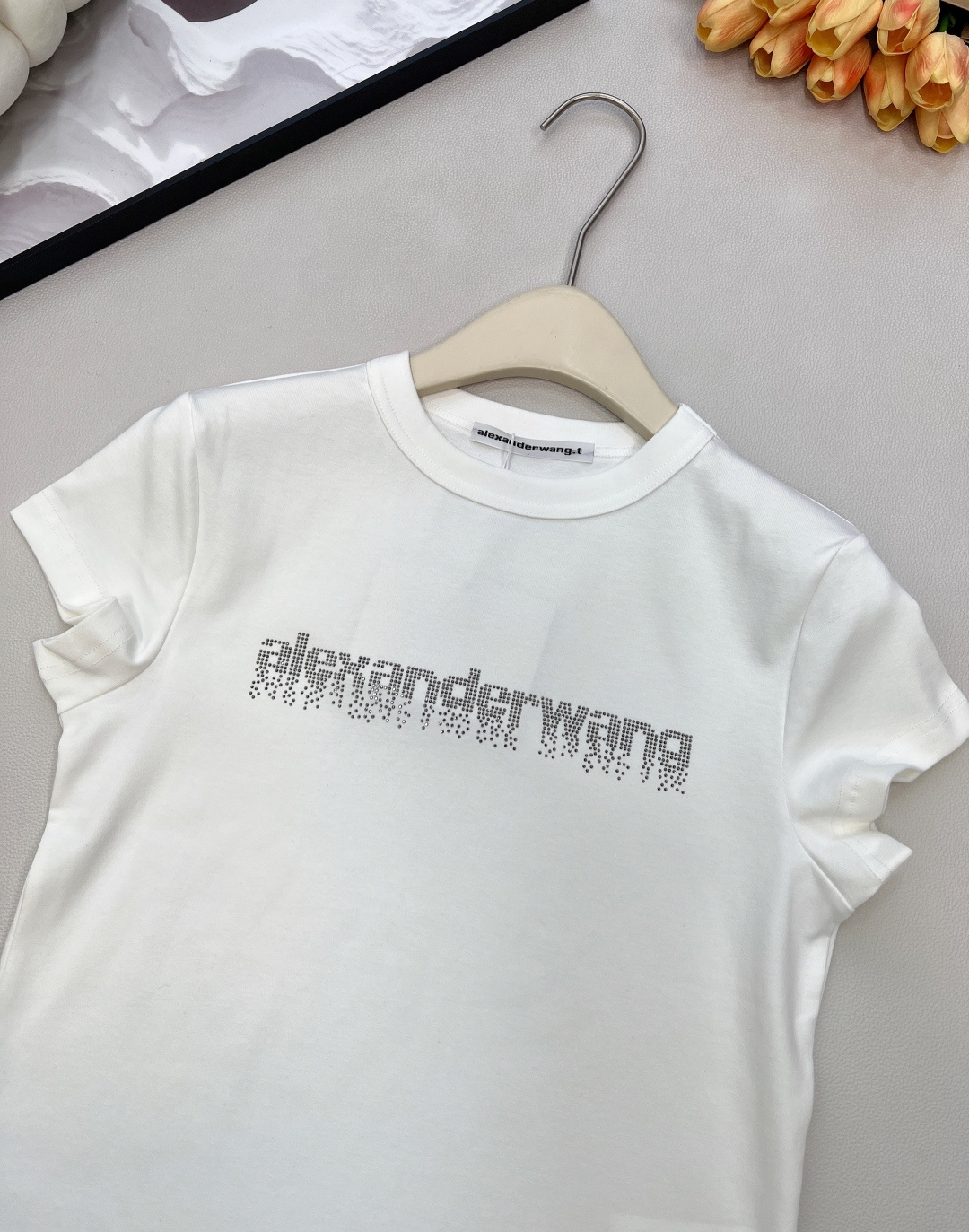 🆕Alexander Wang26SS春夏新款字母烫钻弹力休闲潮流短袖T恤▪️高品质弹力软糯面料，弹力很