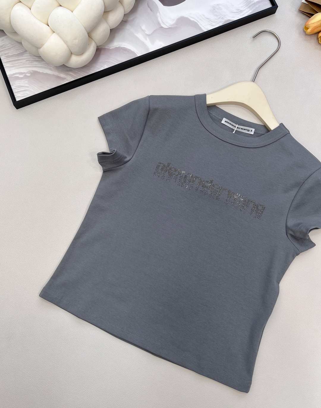 🆕Alexander Wang26SS春夏新款字母烫钻弹力休闲潮流短袖T恤▪️高品质弹力软糯面料，弹力很