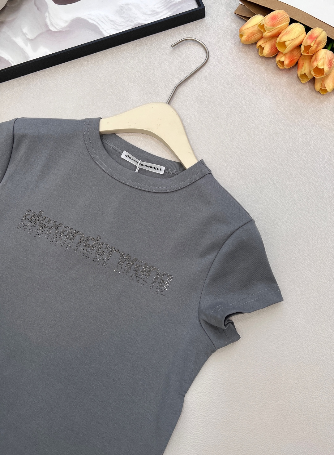 🆕Alexander Wang26SS春夏新款字母烫钻弹力休闲潮流短袖T恤▪️高品质弹力软糯面料，弹力很
