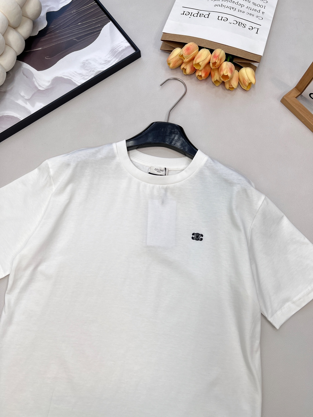 🆕CELINE26春夏新款CE凯旋门刺绣经典休闲宽松短袖T恤 超多明星同款！▪️定制YB原生全棉材质，透